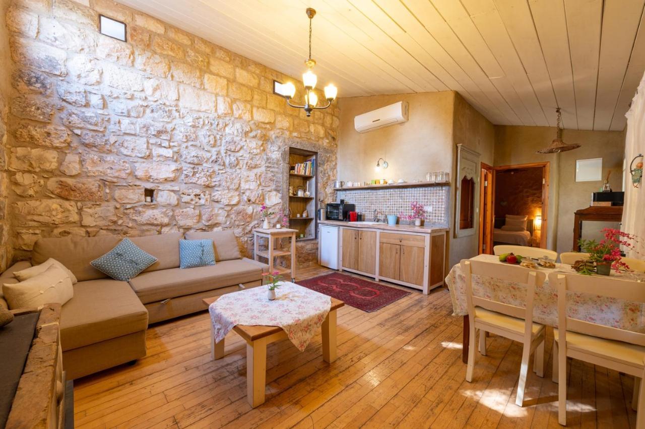 Hemdatya Stone Suites In The Galilee Ilaniya Екстер'єр фото